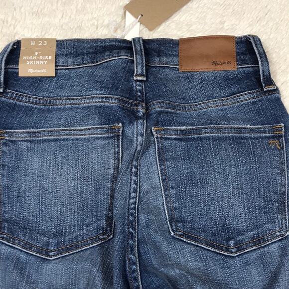 Madewell NWT High Rise Skinny Distressed Jean Staple Capsule Trendy Ladies - Picture 13 of 14